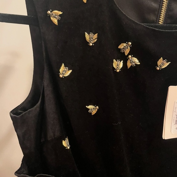 Elegant Black Queen Bee Ruffle Shift Dress Ted Baker NWT - Picture 10 of 16